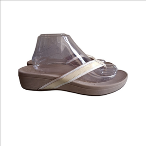 Women's Vionic Beige Sandals Slides Size 10